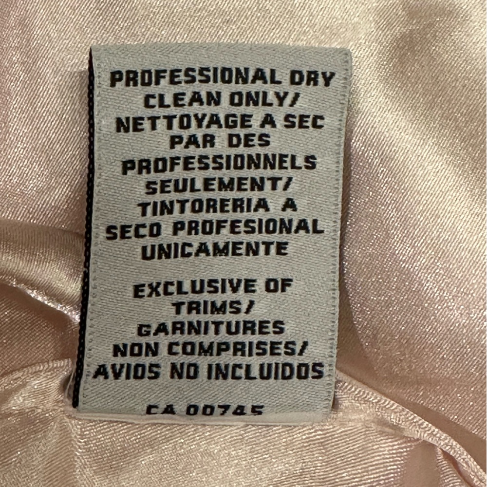 Monique Lhuillier Bridesmaids Strapless Chiffon Gown, Size 8. - Picture 6 of 6